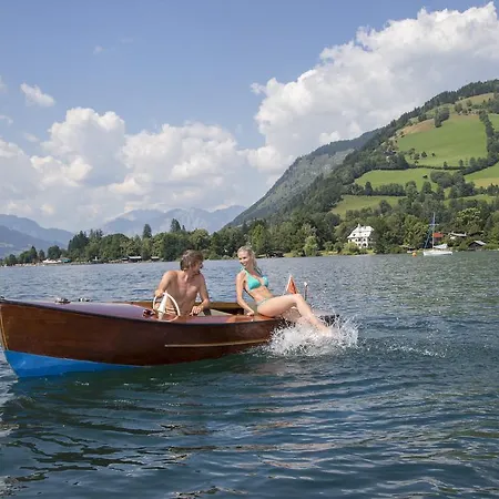 Baderhaus ツェル アム ゼー